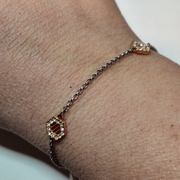 Swarovski Remix Hexagon Bracelet - Picture 5 of 10